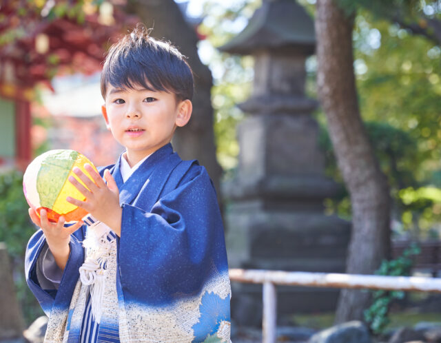 七五三はスタジオだけじゃない！神社への出張撮影で残す“お参りシーン”の魅力｜幸田町・岡崎・蒲郡・西尾対応
