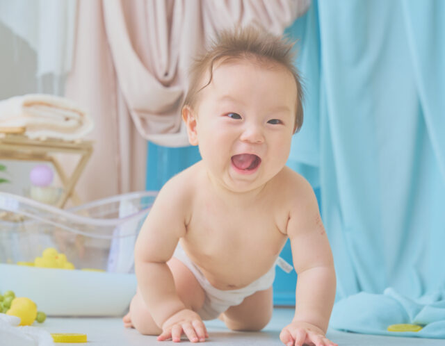 ミルクバスフォトって何が魅力？赤ちゃんと家族に人気の理由を紹介します｜幸田町の写真スタジオ