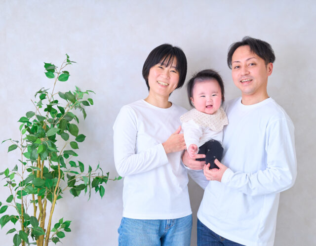 蒲郡から通いやすいフォトスタジオで撮る、バースデーフォトと家族写真｜幸田町・岡崎・西尾からも来店多数